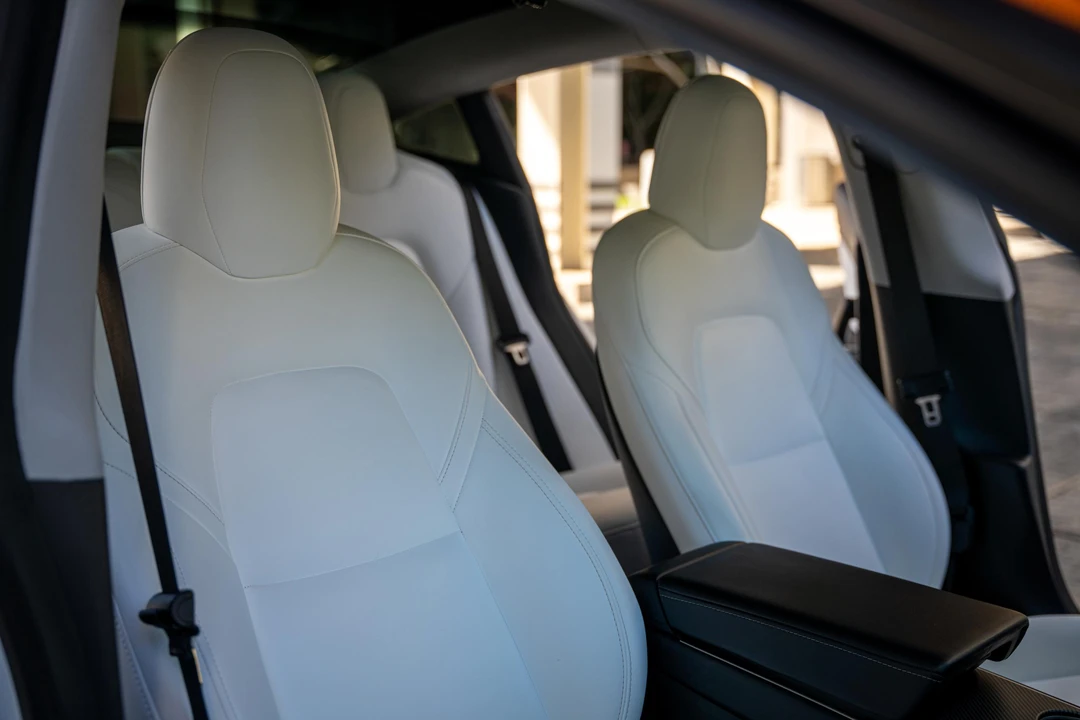2020 Tesla Model 3 Performance - Image 28 of 31