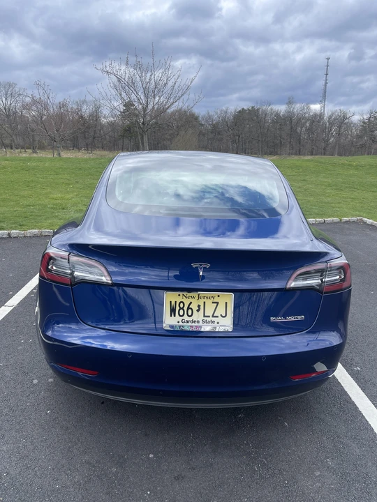 2020 Tesla Model 3 Performance - Image 16 of 31