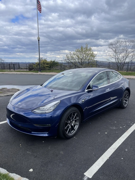 2020 Tesla Model 3 Performance - Image 13 of 31