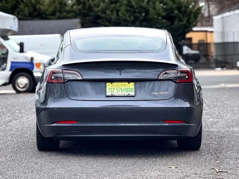 2020 Tesla Model 3 Performance - Image 6 of 12