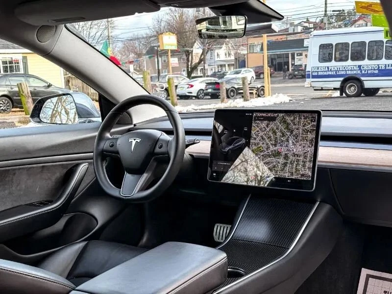 2020 Tesla Model 3 Performance - Image 12 of 12