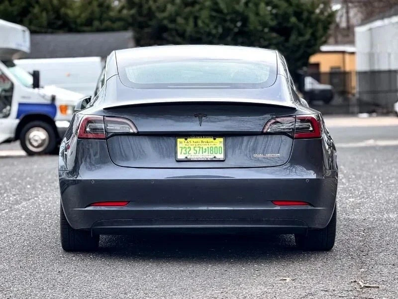 2020 Tesla Model 3 Performance - Image 6 of 12