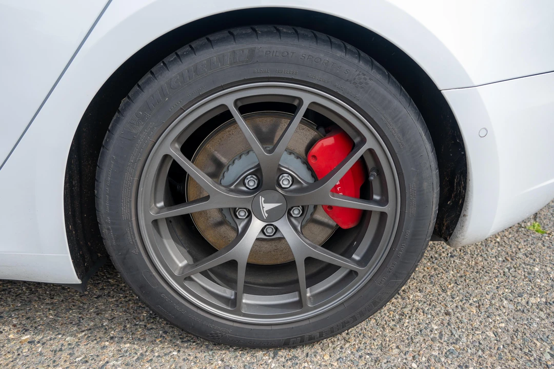 2020 Tesla Model 3 Performance - Image 20 of 31
