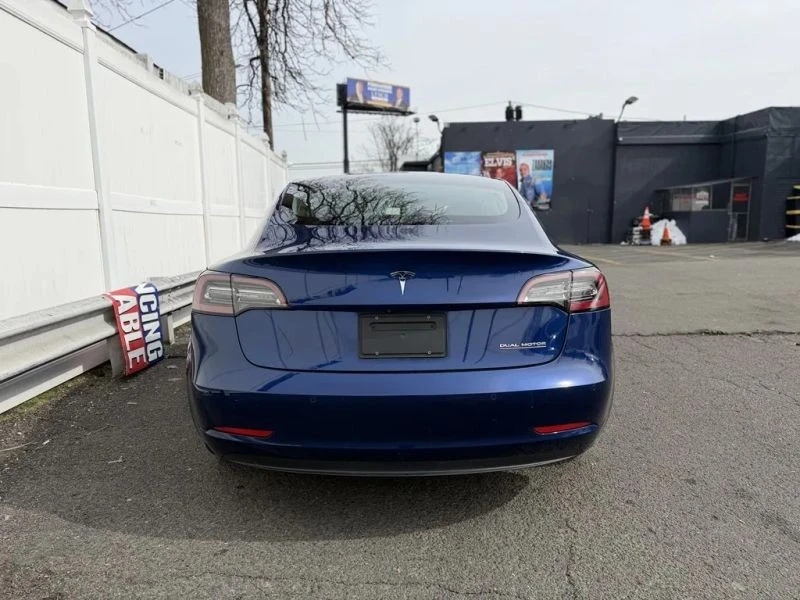 2020 Tesla Model 3 Performance - Image 6 of 12
