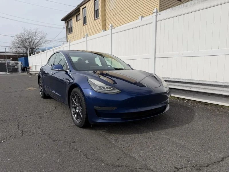 2020 Tesla Model 3 Performance - Image 3 of 12