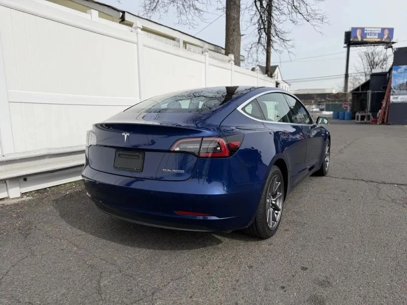 2020 Tesla Model 3 Performance - Image 7 of 12