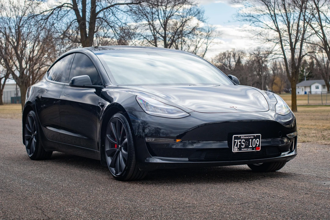 2020 Tesla Model 3 Performance - Image 30 of 31