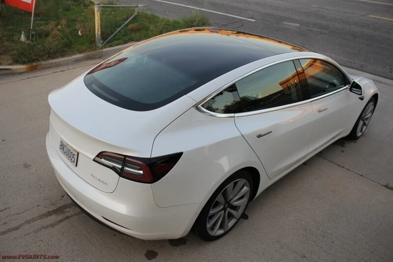 2020 Tesla Model 3 Performance - Image 9 of 21