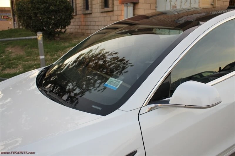 2020 Tesla Model 3 Performance - Image 11 of 21