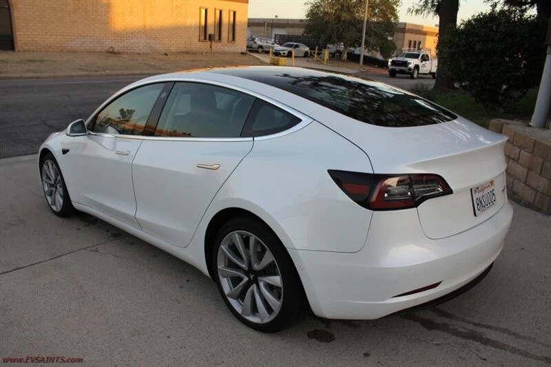 2020 Tesla Model 3 Performance - Image 6 of 21