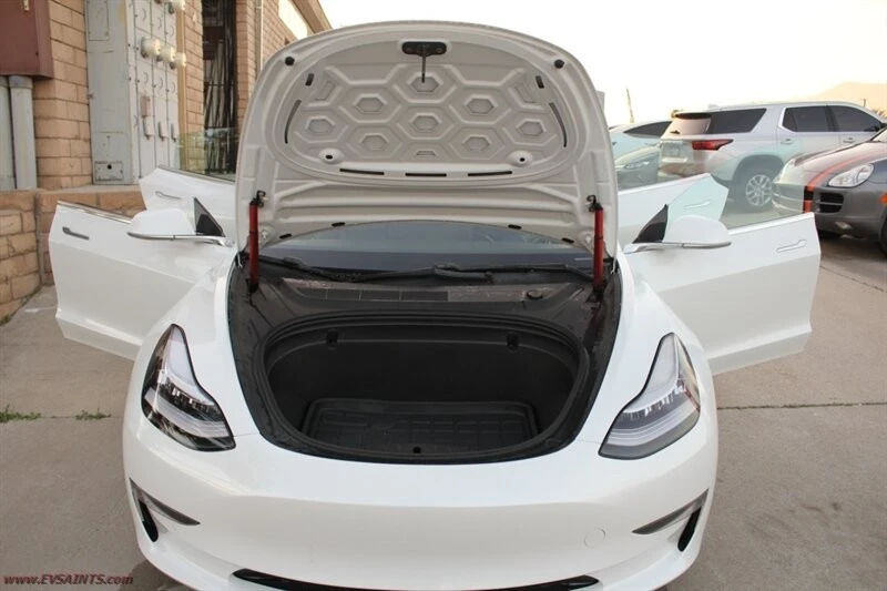 2020 Tesla Model 3 Performance - Image 20 of 21