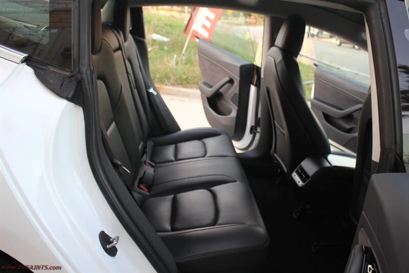 2020 Tesla Model 3 Performance - Image 14 of 21