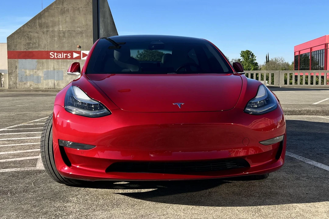 2020 Tesla Model 3 Performance - Image 2 of 31