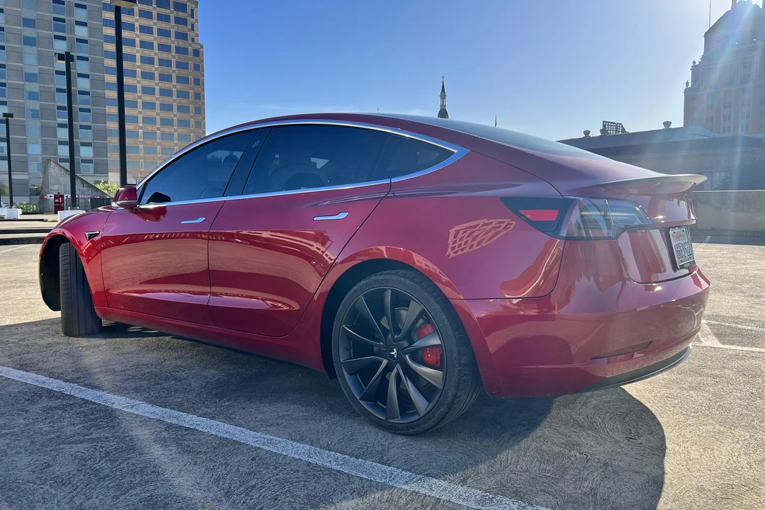 2020 Tesla Model 3 Performance - Image 4 of 31