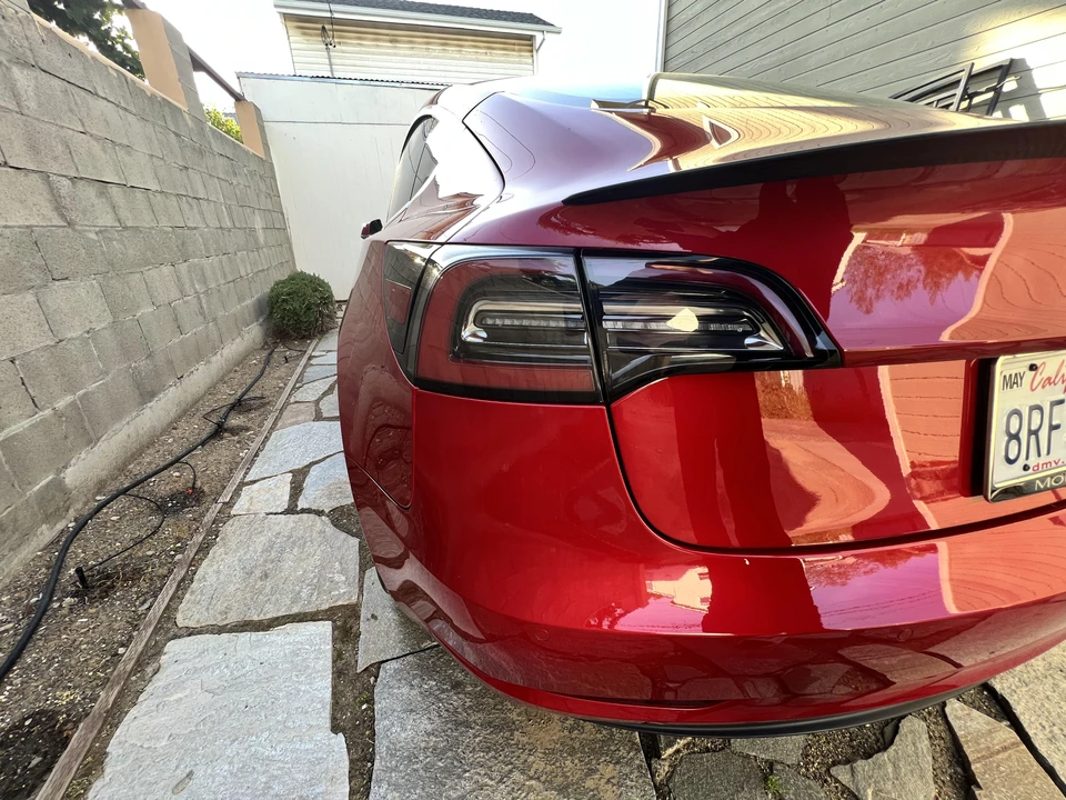 2020 Tesla Model 3 Performance - Image 17 of 31