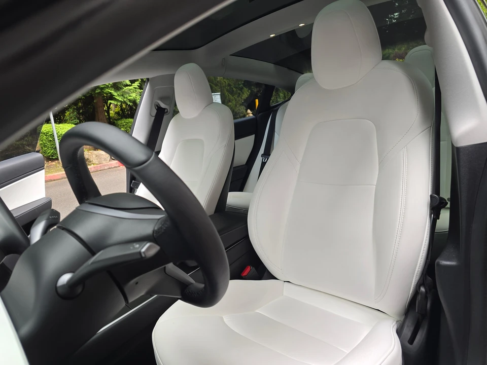 2020 Tesla Model 3 Performance - Image 30 of 31
