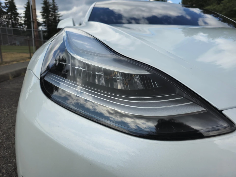 2020 Tesla Model 3 Performance - Image 10 of 31