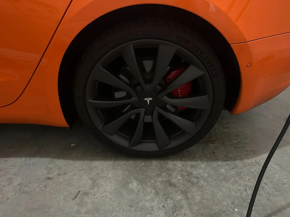 2020 Tesla Model 3 Performance - Image 11 of 11