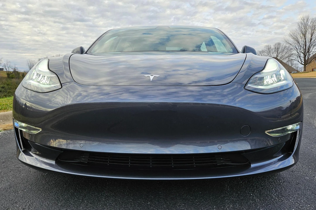 2020 Tesla Model 3 Performance - Image 2 of 31