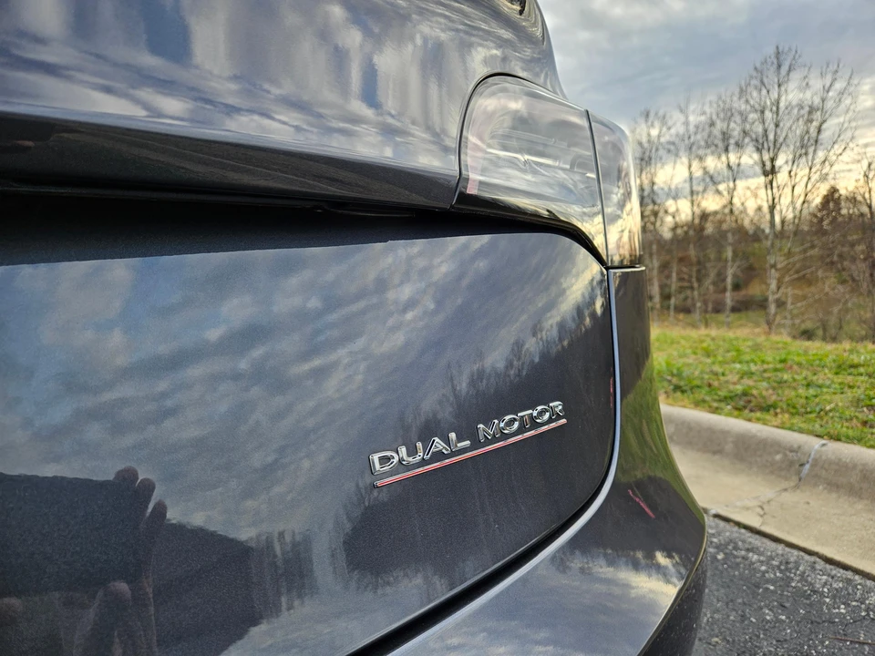 2020 Tesla Model 3 Performance - Image 19 of 31