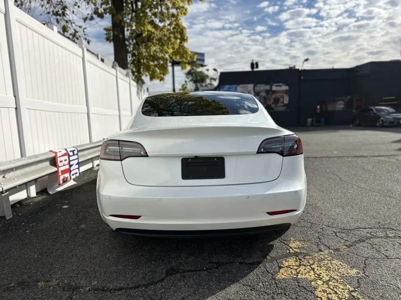 2020 Tesla Model 3 Performance - Image 6 of 12