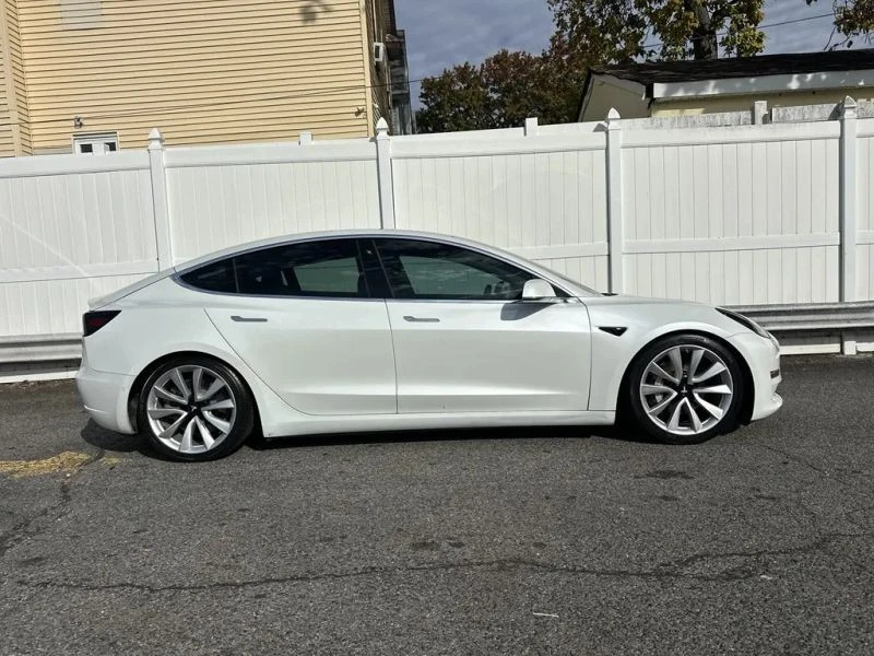 2020 Tesla Model 3 Performance - Image 8 of 12