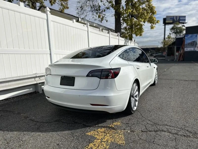 2020 Tesla Model 3 Performance - Image 7 of 12