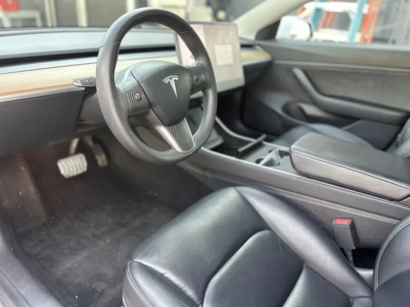 2020 Tesla Model 3 Performance - Image 10 of 12