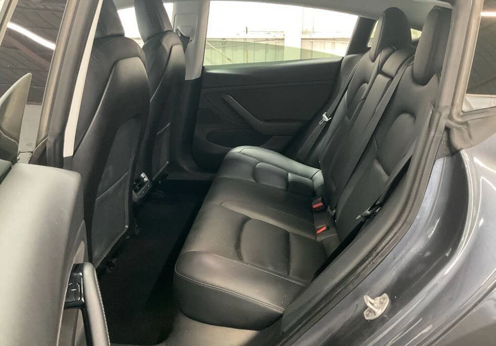 2020 Tesla Model 3 Performance - Image 8 of 10