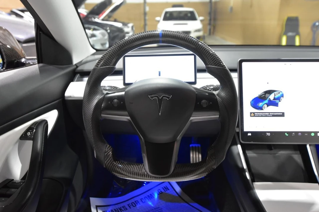 2020 Tesla Model 3 Performance - Image 13 of 21