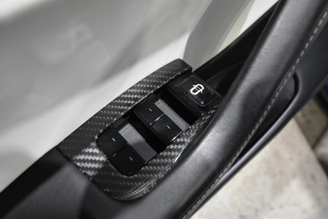 2020 Tesla Model 3 Performance - Image 11 of 21