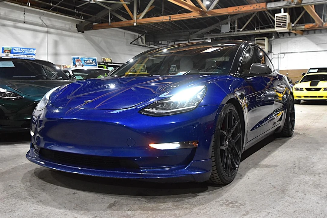 2020 Tesla Model 3 Performance - Image 4 of 21