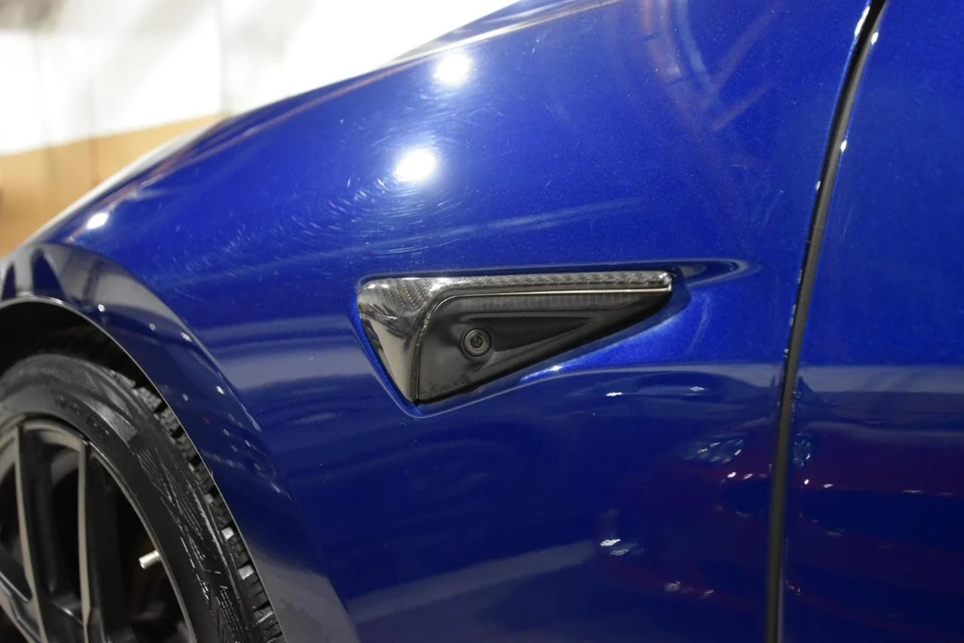 2020 Tesla Model 3 Performance - Image 5 of 21