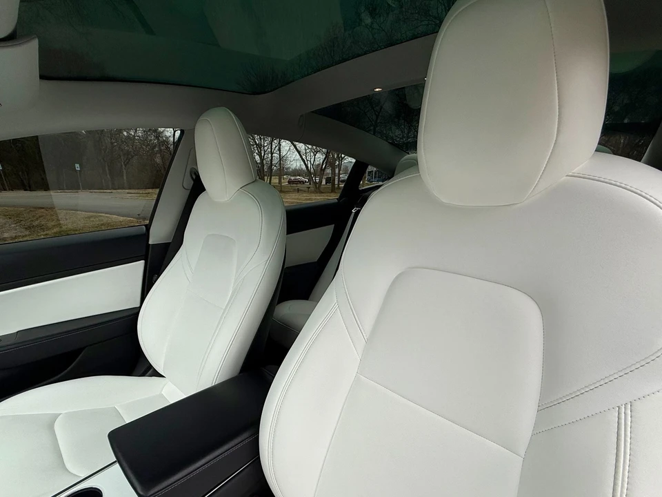 2020 Tesla Model 3 Performance - Image 9 of 21