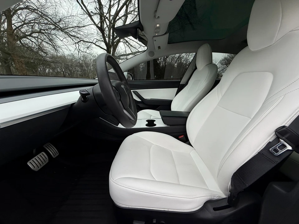 2020 Tesla Model 3 Performance - Image 7 of 21