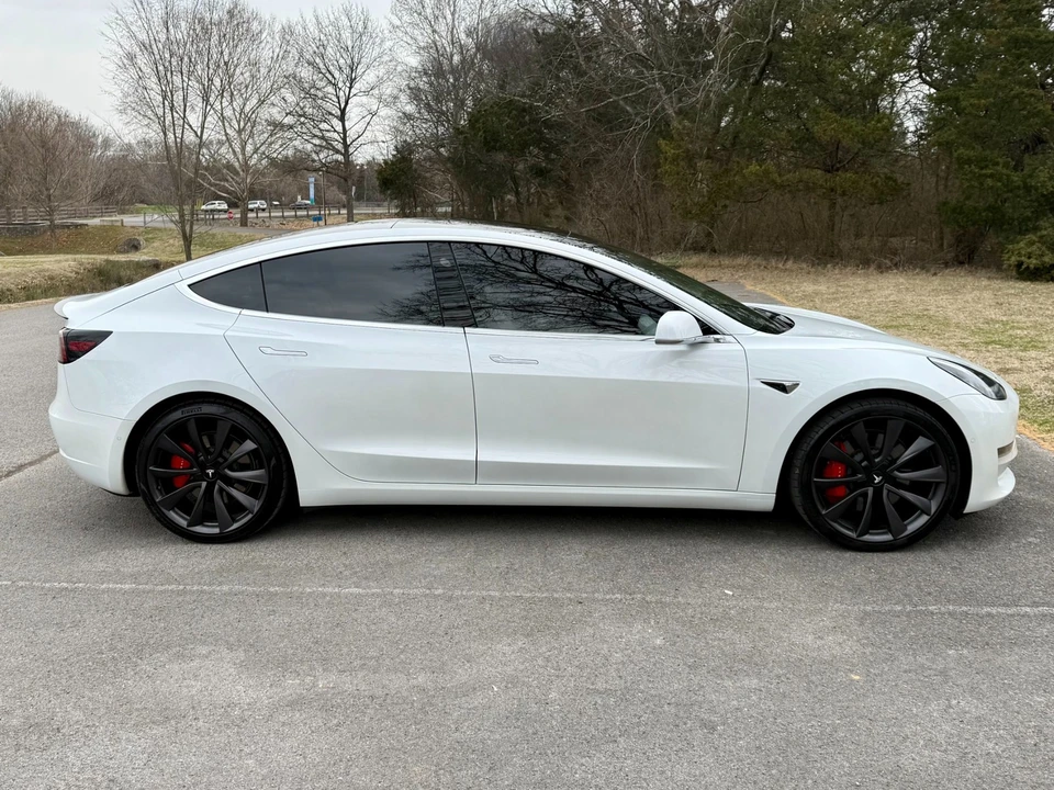 2020 Tesla Model 3 Performance - Image 6 of 21