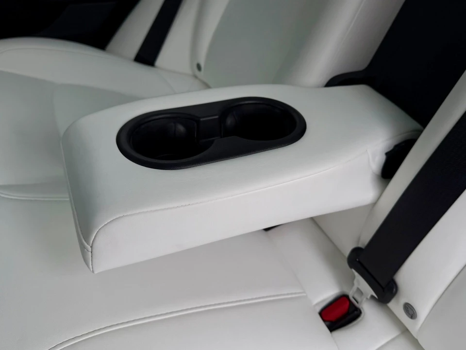 2020 Tesla Model 3 Performance - Image 15 of 21