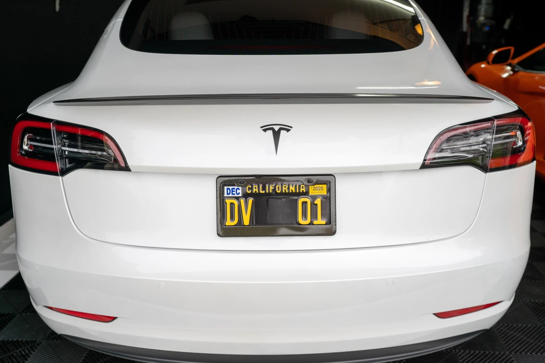 2020 Tesla Model 3 Performance - Image 19 of 31