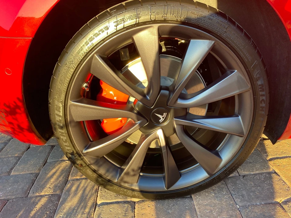 2020 Tesla Model 3 Performance - Image 7 of 10
