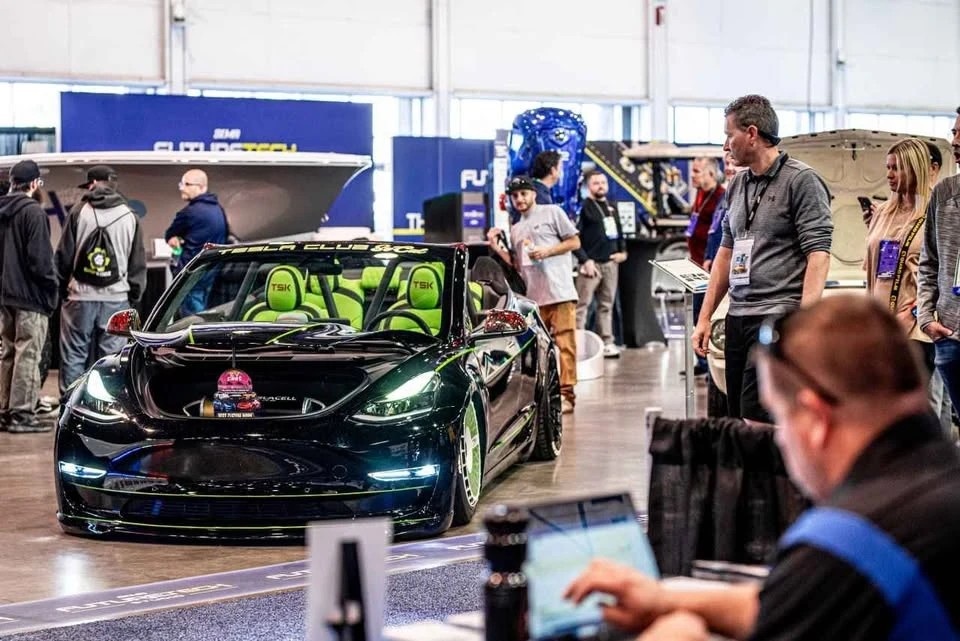 2020 Tesla Model 3 Performance - Image 15 of 19