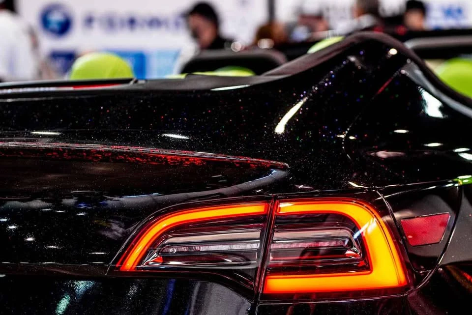 2020 Tesla Model 3 Performance - Image 13 of 19