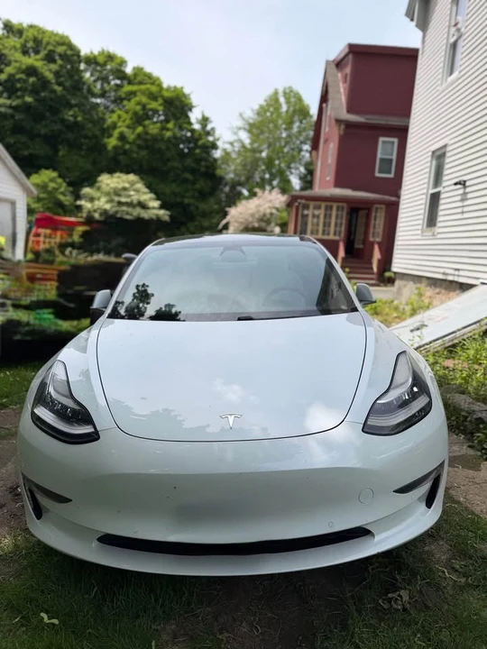 2020 Tesla Model 3 Performance - Image 2 of 9