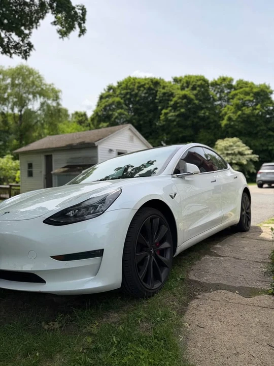 2020 Tesla Model 3 Performance - Image 8 of 9