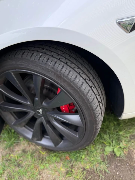 2020 Tesla Model 3 Performance - Image 7 of 9