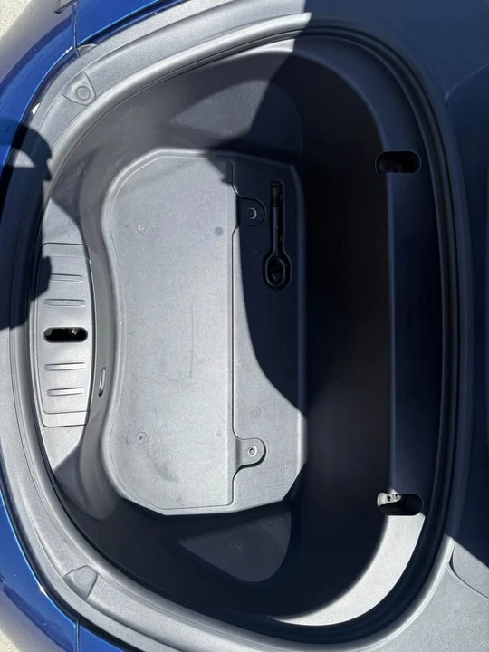 2020 Tesla Model 3 Performance - Image 13 of 13