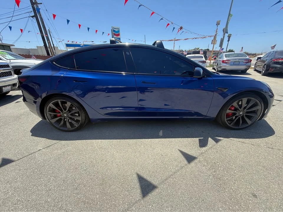 2020 Tesla Model 3 Performance - Image 6 of 13