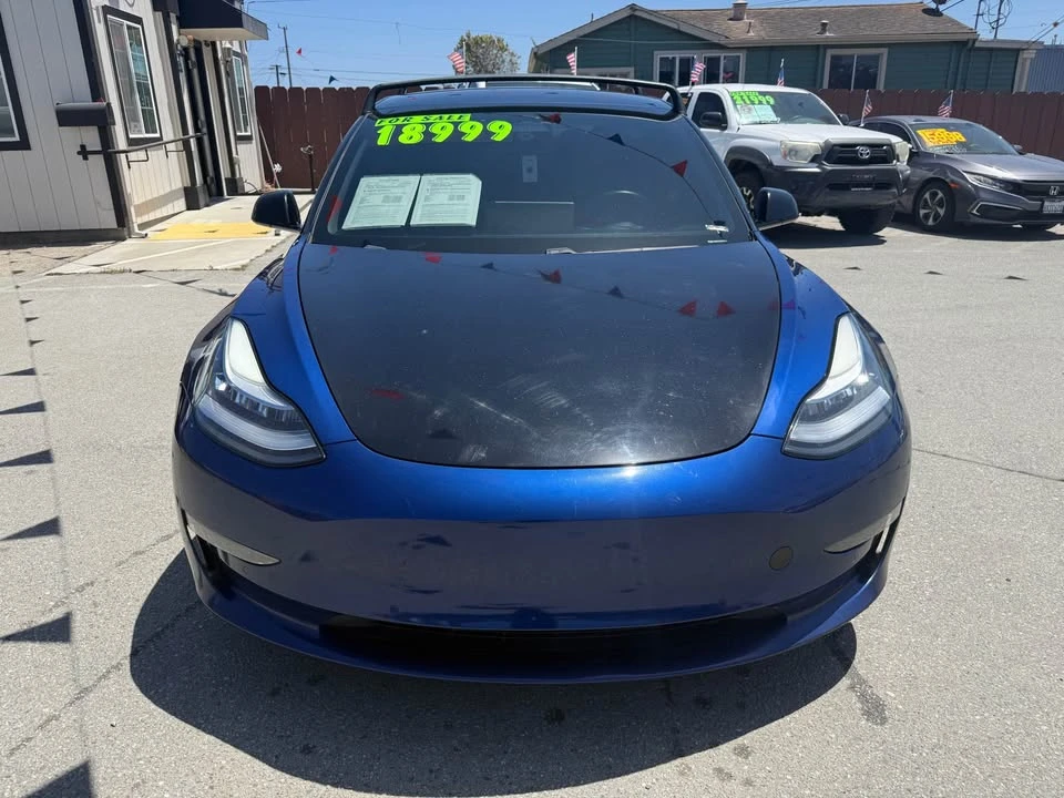 2020 Tesla Model 3 Performance - Image 2 of 13