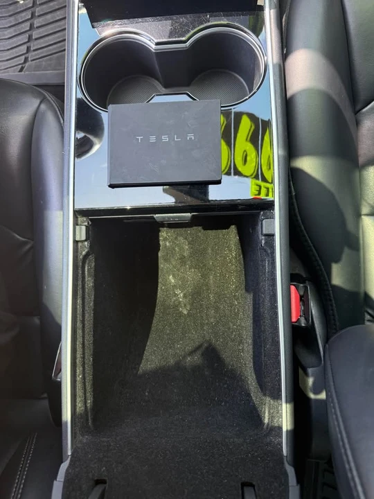2020 Tesla Model 3 Performance - Image 12 of 13