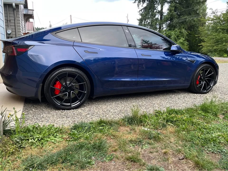 2020 Tesla Model 3 Performance - Image 7 of 8