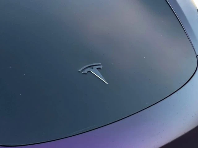 2020 Tesla Model 3 Performance - Image 4 of 21